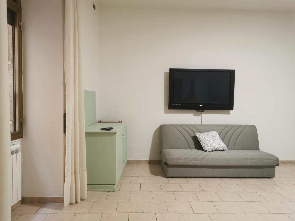 ナポリLa Casa Di Adeアパートメント エクステリア 写真